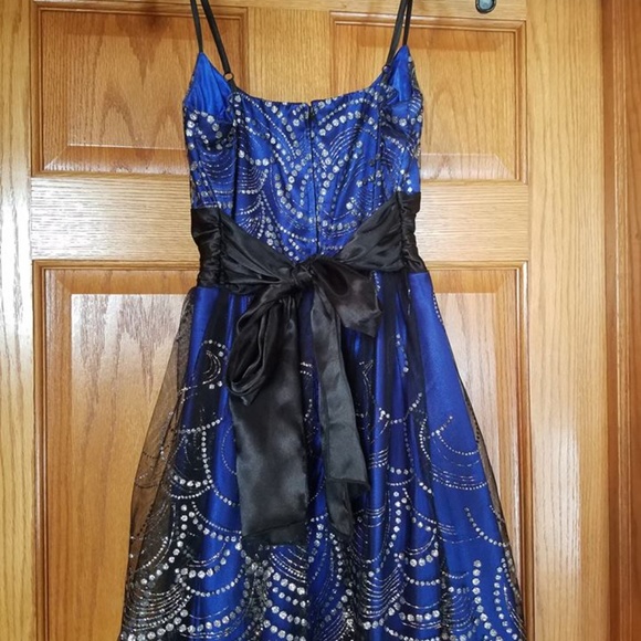 Blue/Black Formal Dress - Picture 2 of 2